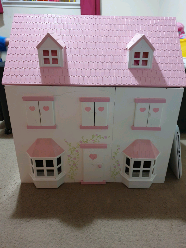 wooden dolls house perth